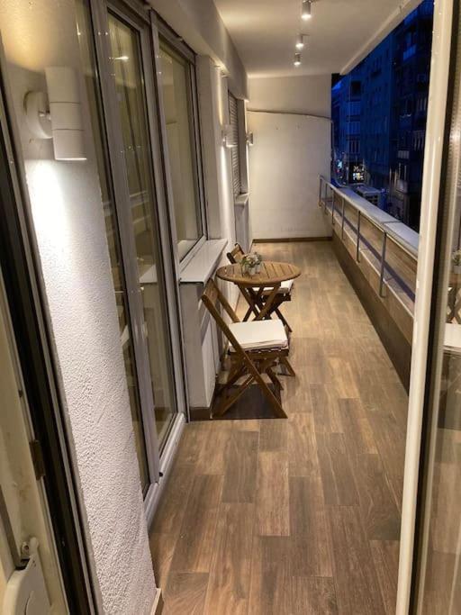 Crown Central Three Bedroom Apartment Belgrado Exterior foto