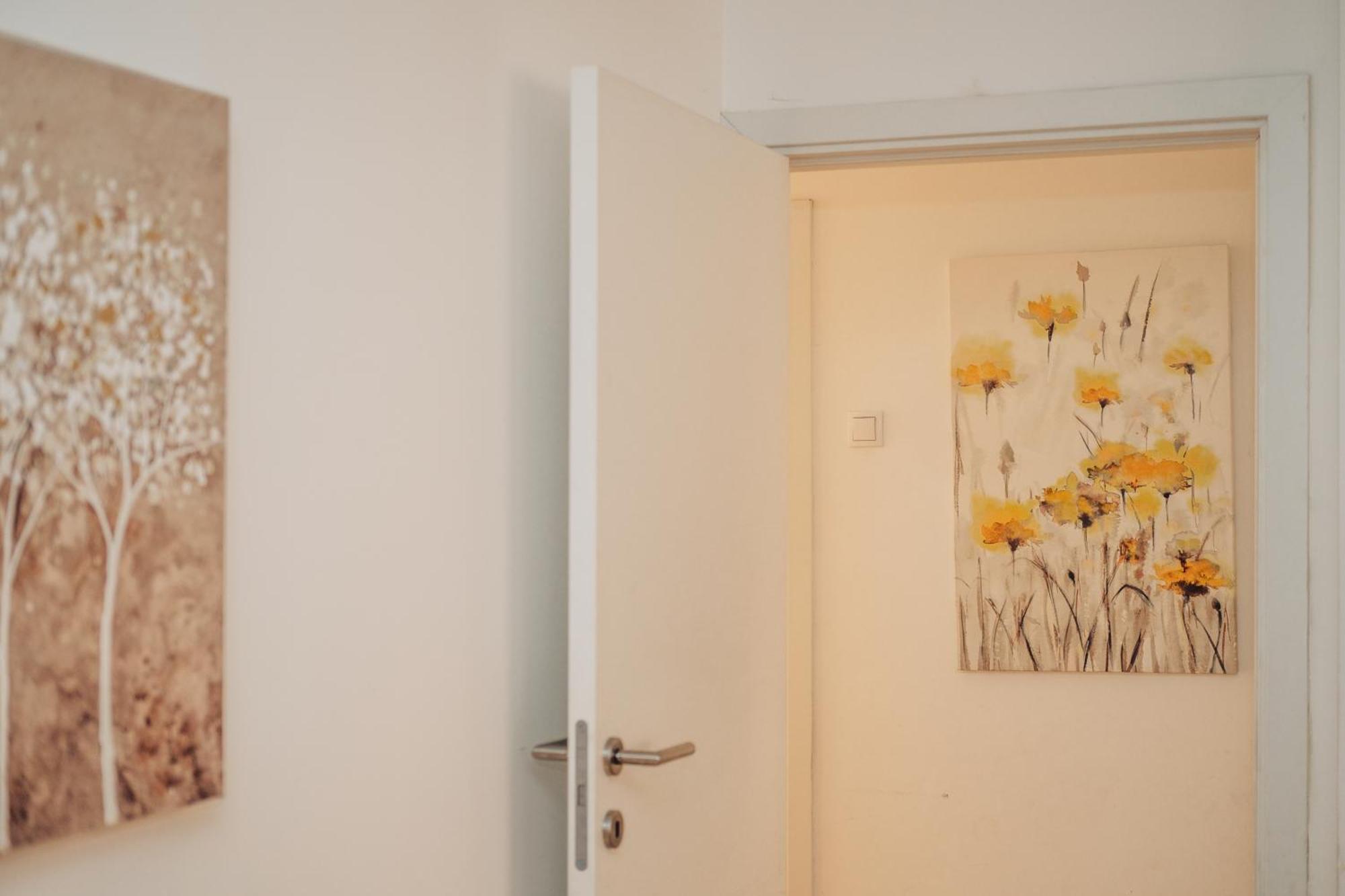 Crown Central Three Bedroom Apartment Belgrado Exterior foto